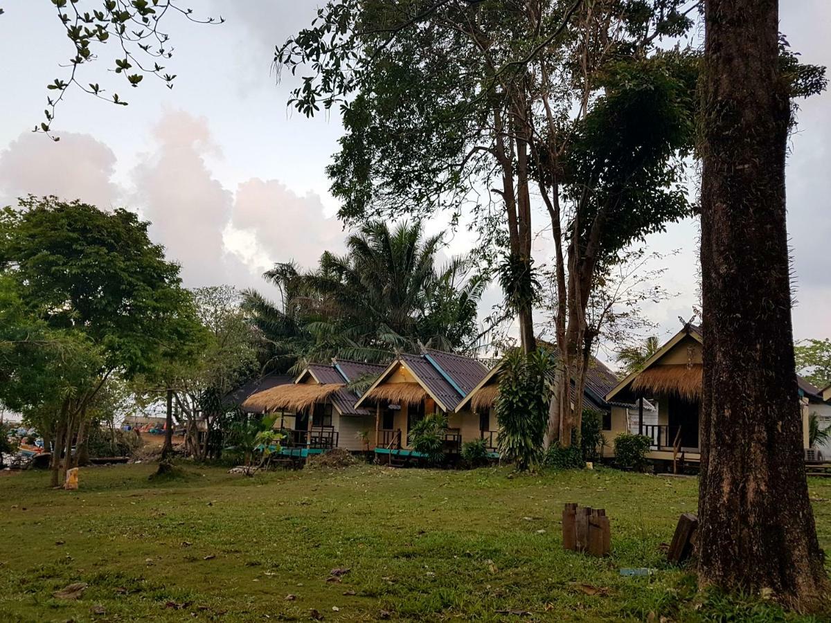 ฺBay Yard Hut Otel Koh Chang Dış mekan fotoğraf